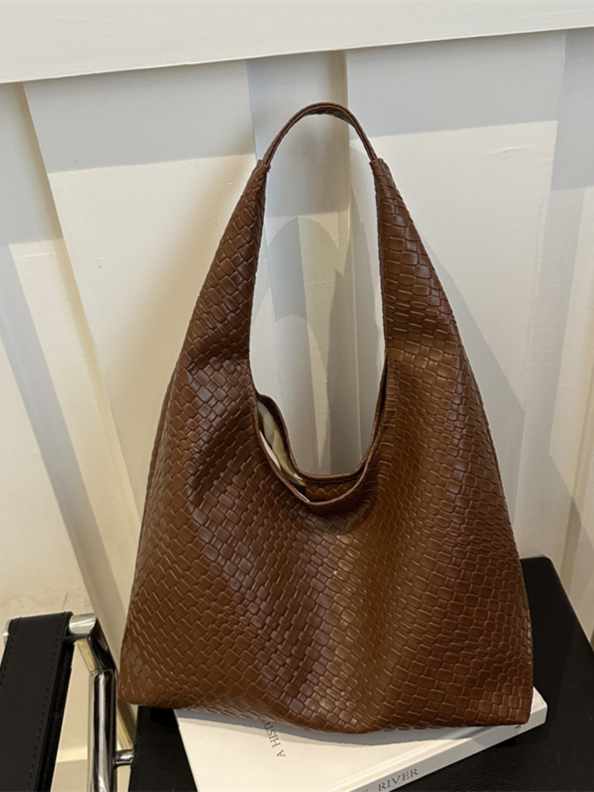 Trendy Commuter Woven Tote Bag - Women'S Young Bags recension och pris